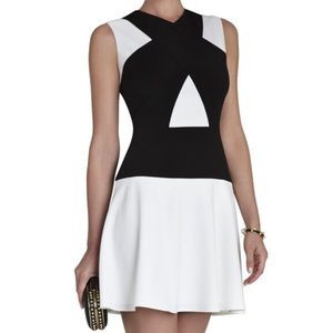 🚫SOLD🚫 BCBGMAXAZRIA Elegant Fit & Flare Short Dress